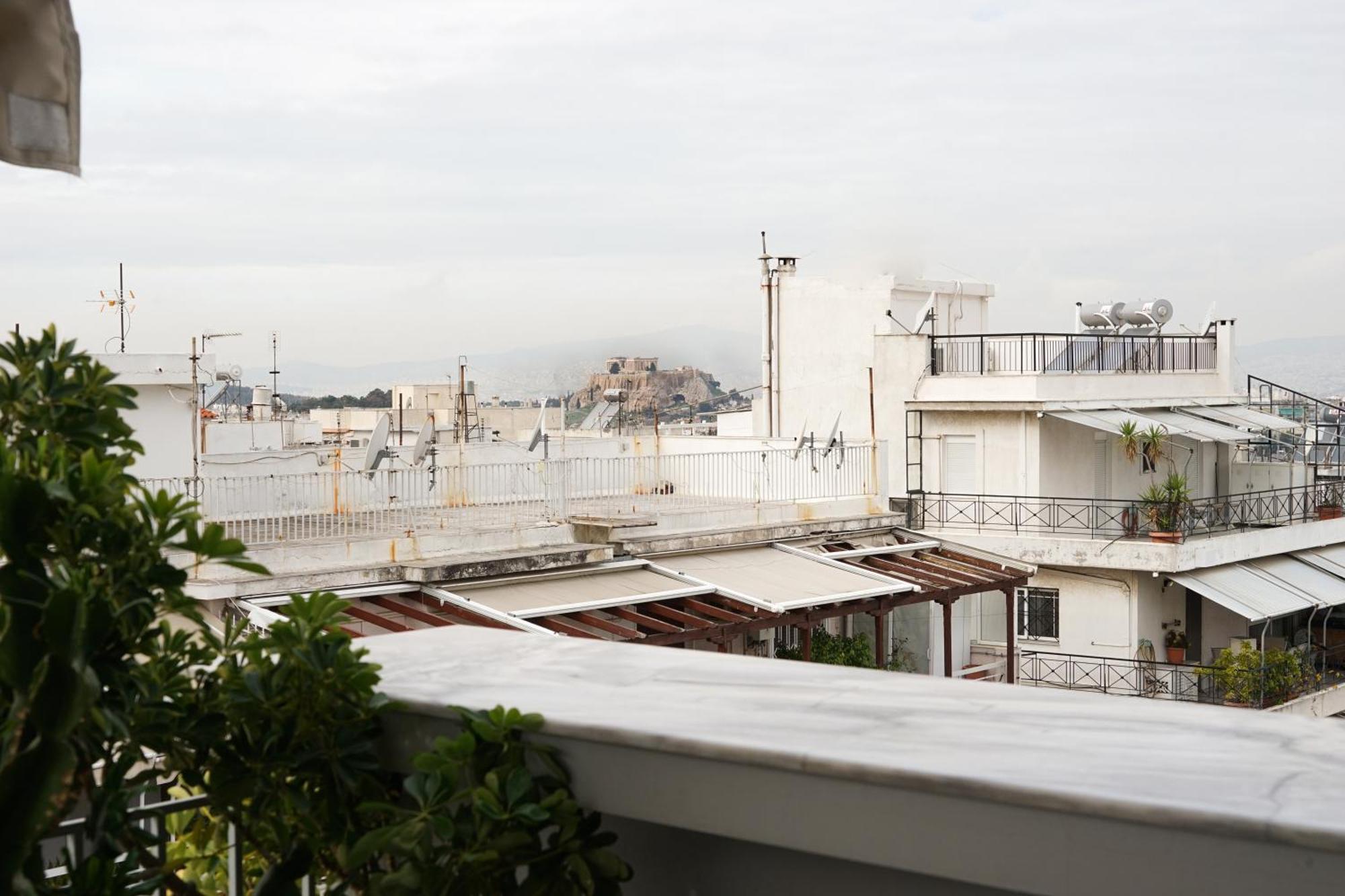 Small & Cozy With Acropolis & Lycabettus View Athens Ngoại thất bức ảnh