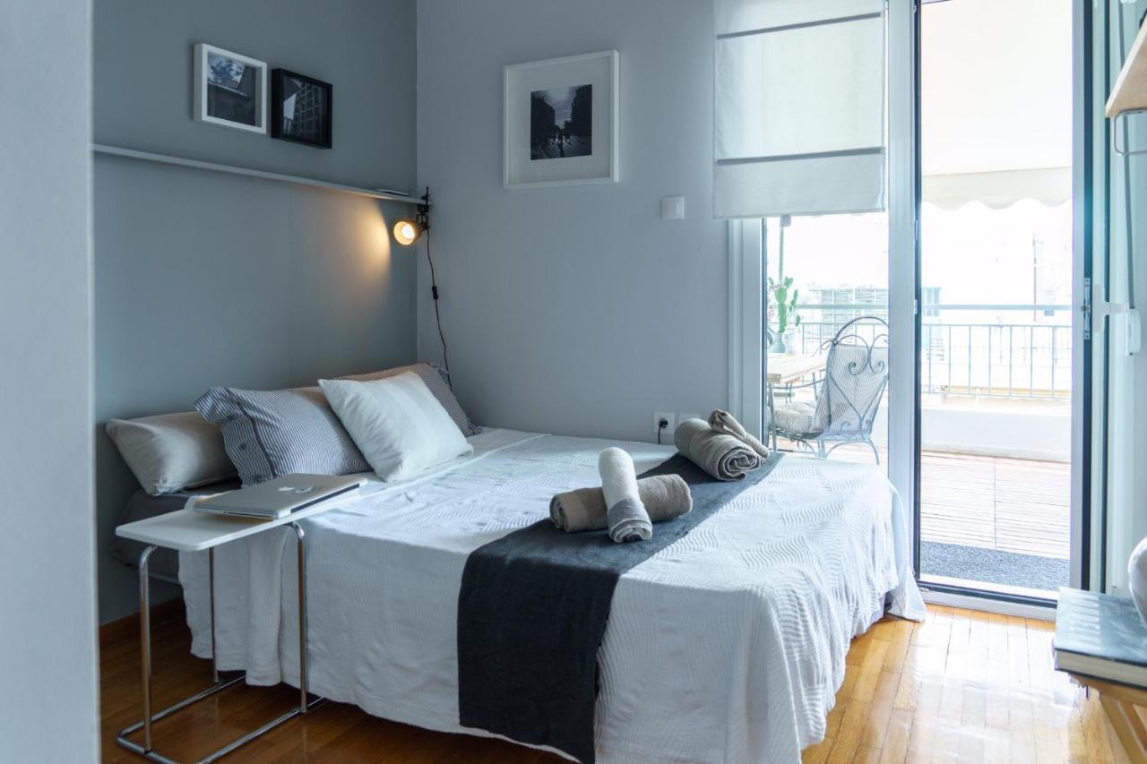 Small & Cozy With Acropolis & Lycabettus View Athens Ngoại thất bức ảnh